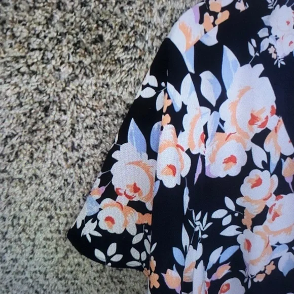 Floral V-Neck Women’s Top - Navy with Pink & White Flowers - Picture 3 of 7